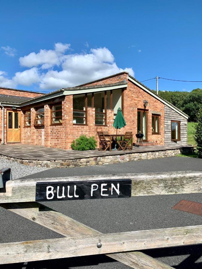 The Old Bull Pen Villa Abergavenny Exterior photo